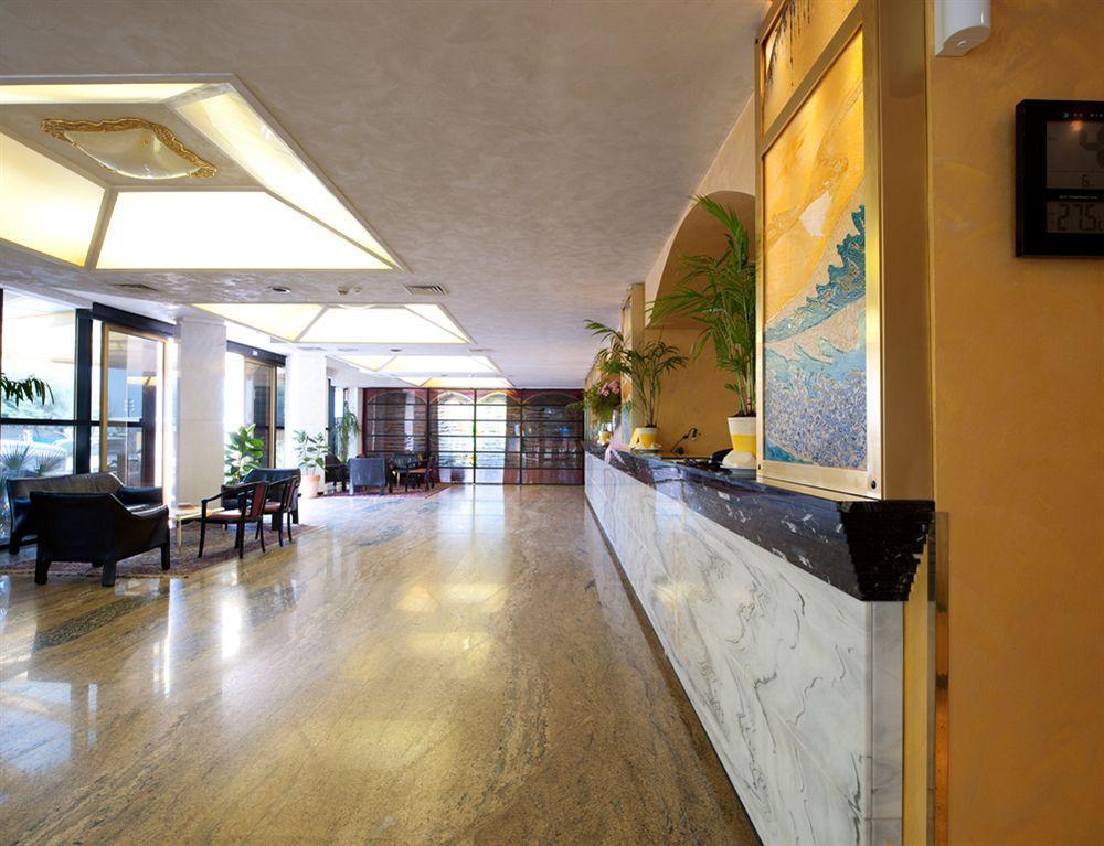 Hotel Diplomat Palace Rimini Esterno foto