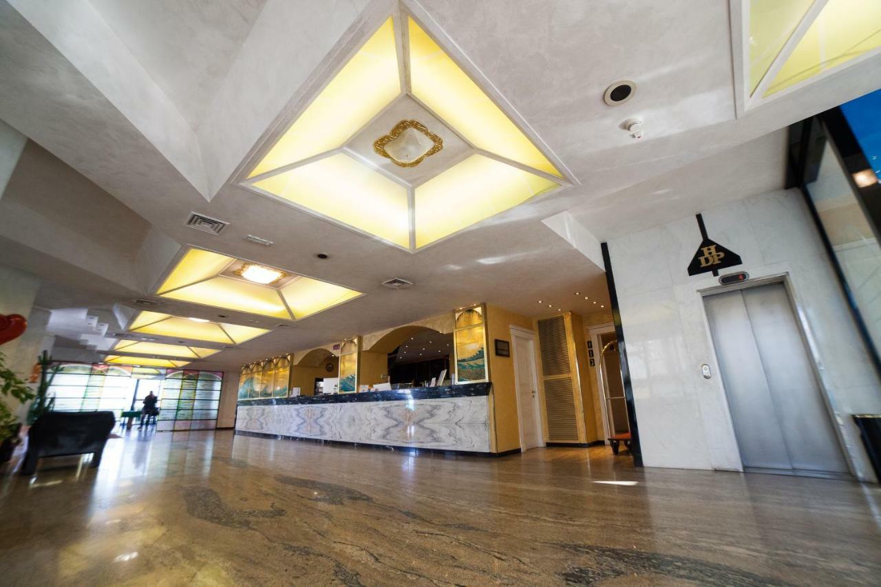 Hotel Diplomat Palace Rimini Esterno foto