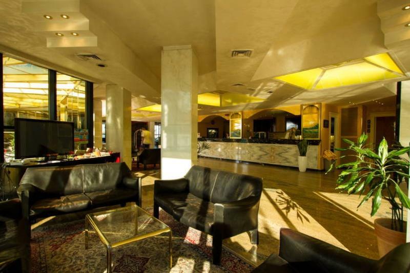 Hotel Diplomat Palace Rimini Esterno foto