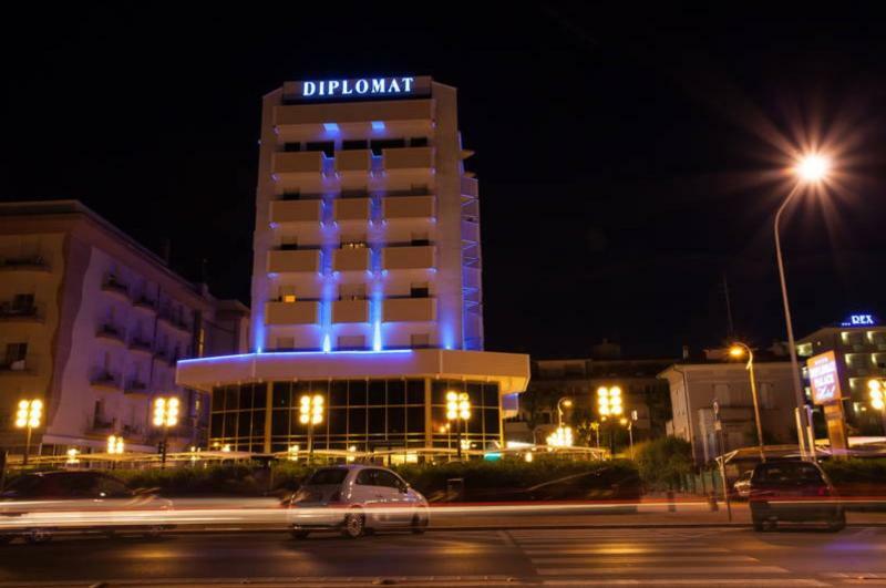 Hotel Diplomat Palace Rimini Esterno foto