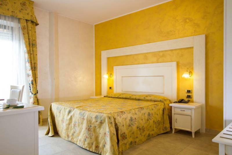 Hotel Diplomat Palace Rimini Esterno foto
